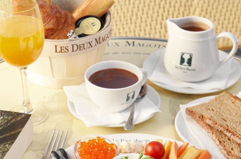 Le chocolat chaud à l&rsquo;ancienne des Deux Magots