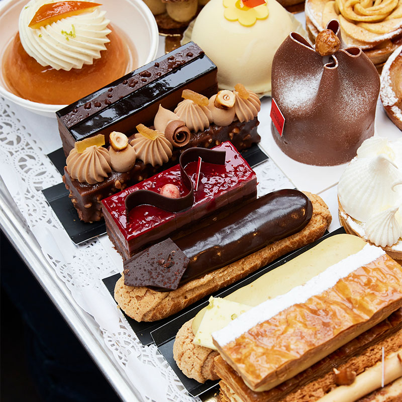 Le plateau de pâtisseries