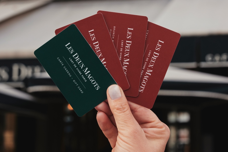 Règlement jeu-concours cartes cadeau Noël